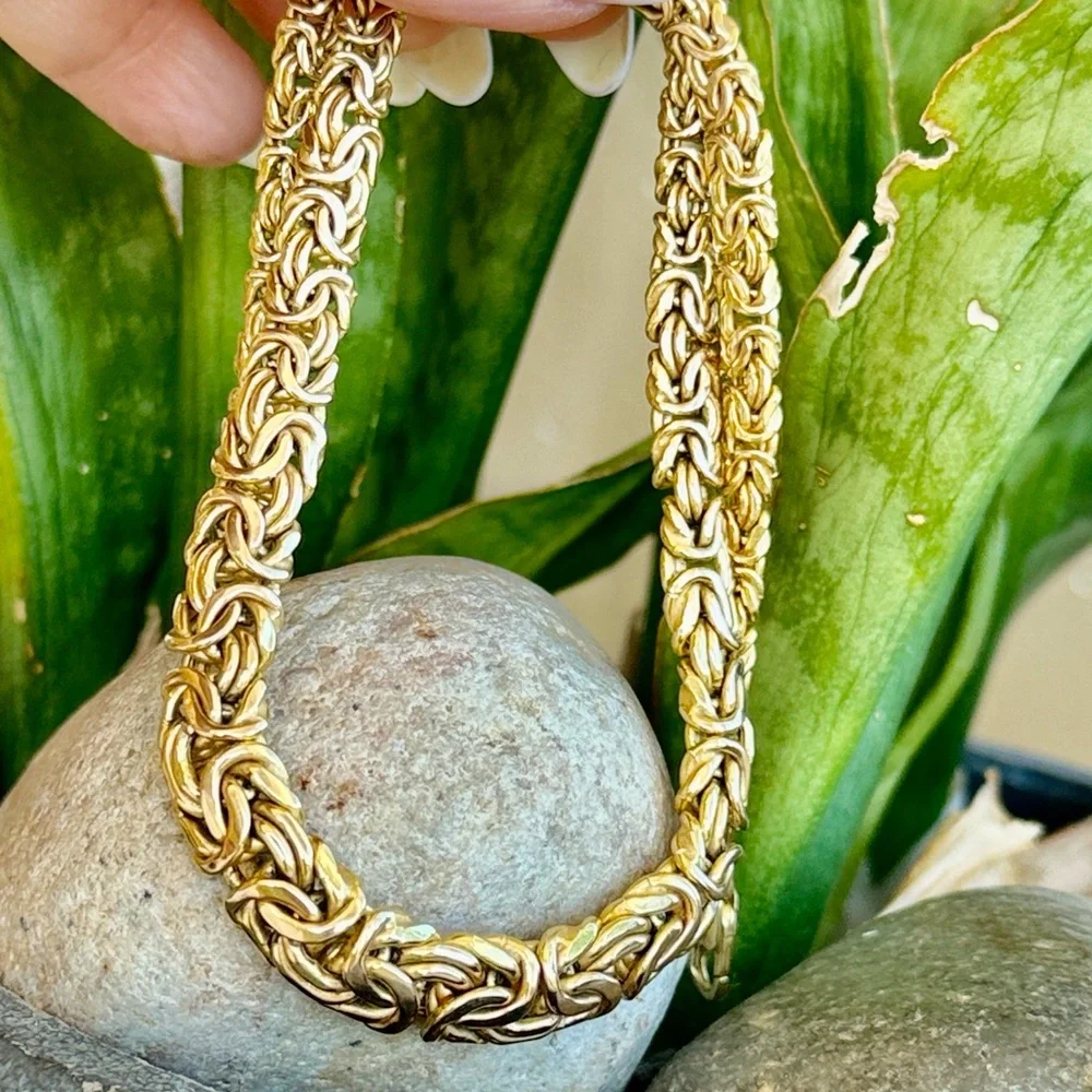 14 karat gold Byzantine necklace - Picture 5 of 7